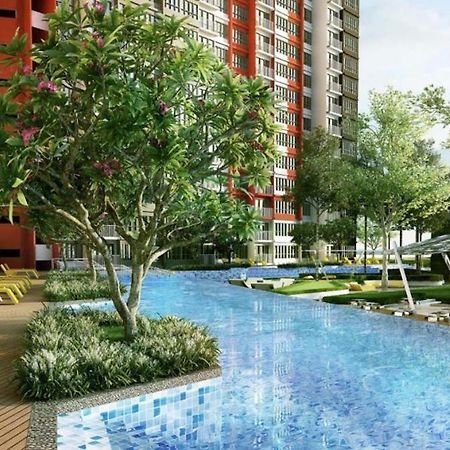 Zizz Homestay - The Pallet Home Petaling Jaya Extérieur photo