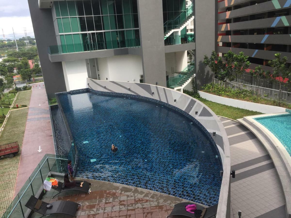 Zizz Homestay - The Pallet Home Petaling Jaya Extérieur photo