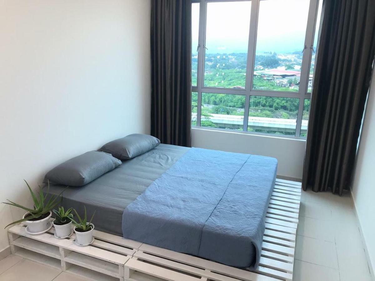 Zizz Homestay - The Pallet Home Petaling Jaya Extérieur photo